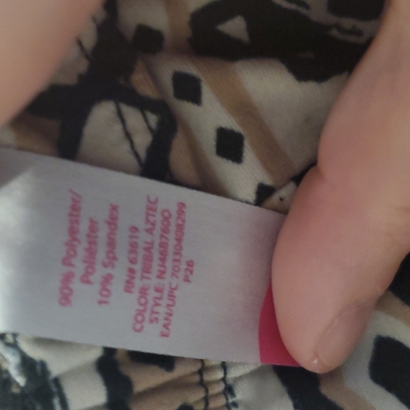 No Boundaries tribal Aztec pattern black, tan and white color leggings - Picture 4 of 4